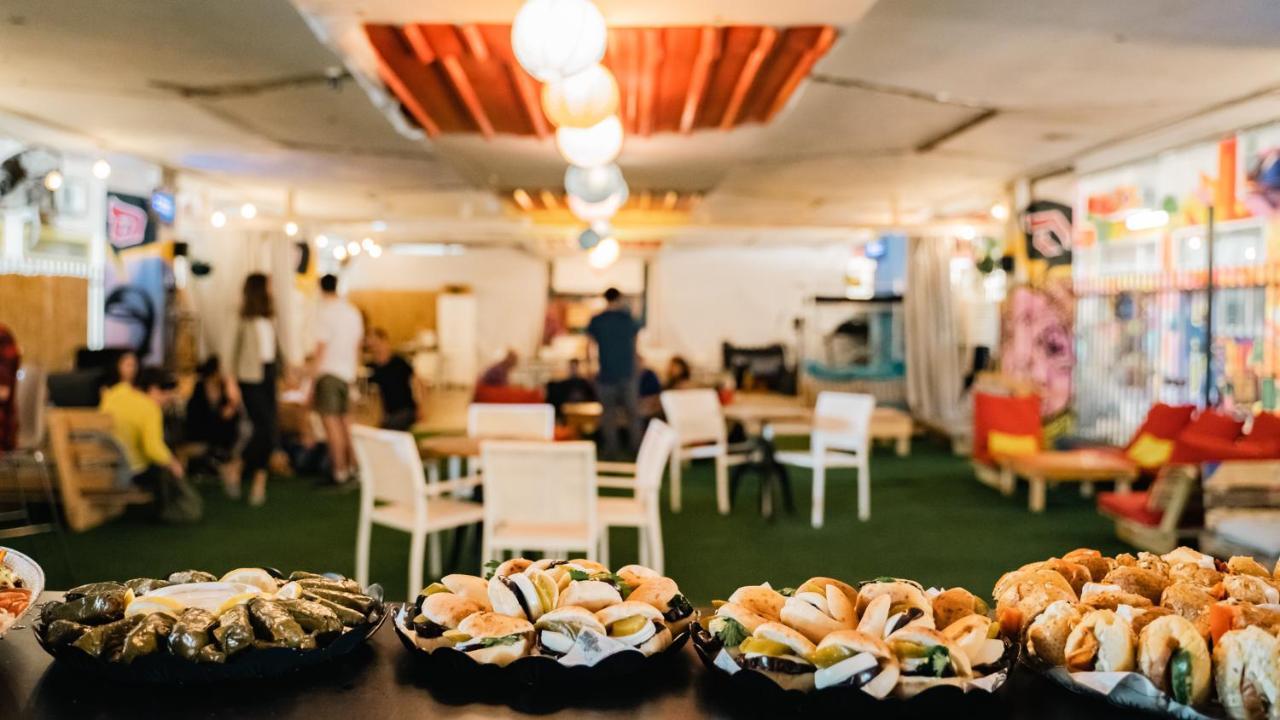Social Hostel - By Social Space テル・アビブ エクステリア 写真